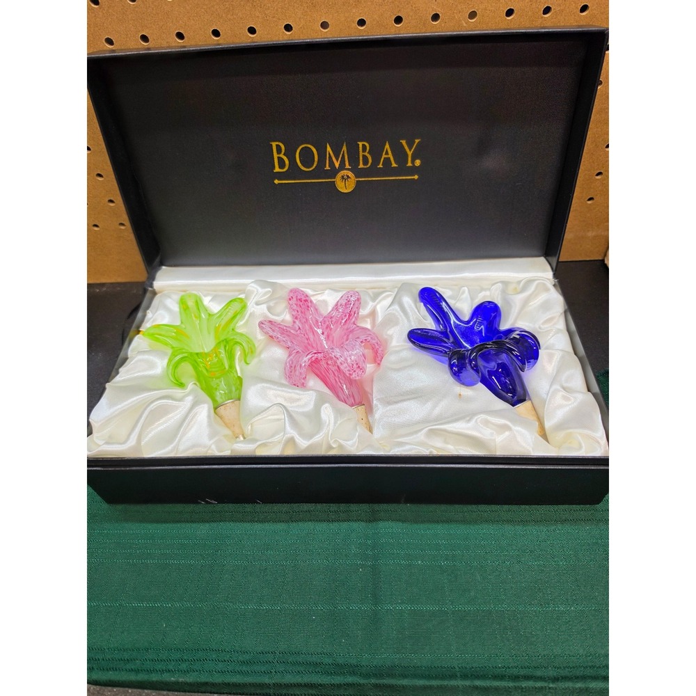 Bombay Company Art Glass Flower Wine Bottle Stoppers Set of 3 Blue Pink Green
